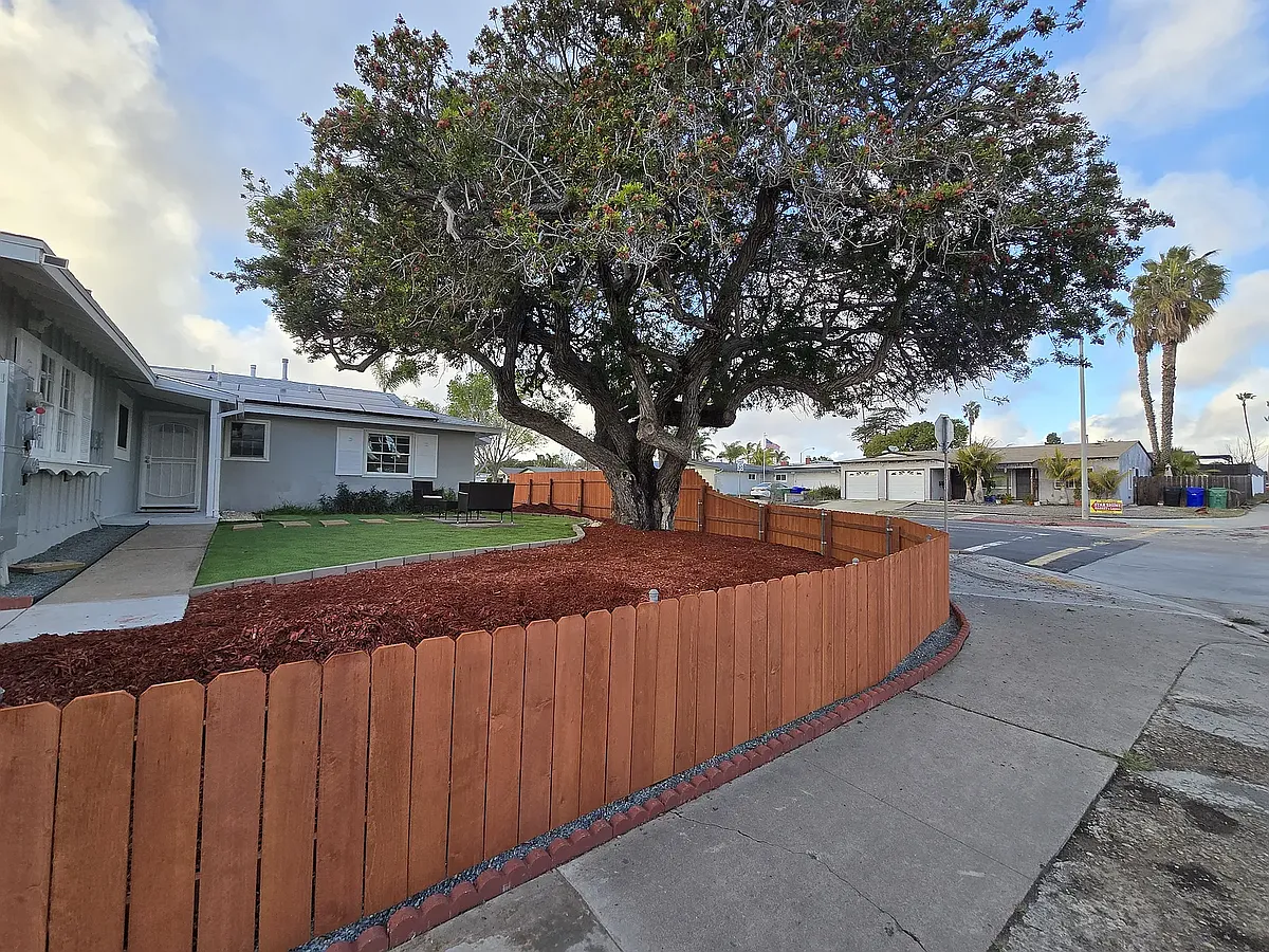 Building Photo - 4724 Hidalgo Ave