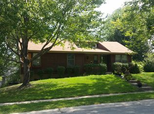 8609 N Pomona Ave, Kansas City, MO 64153