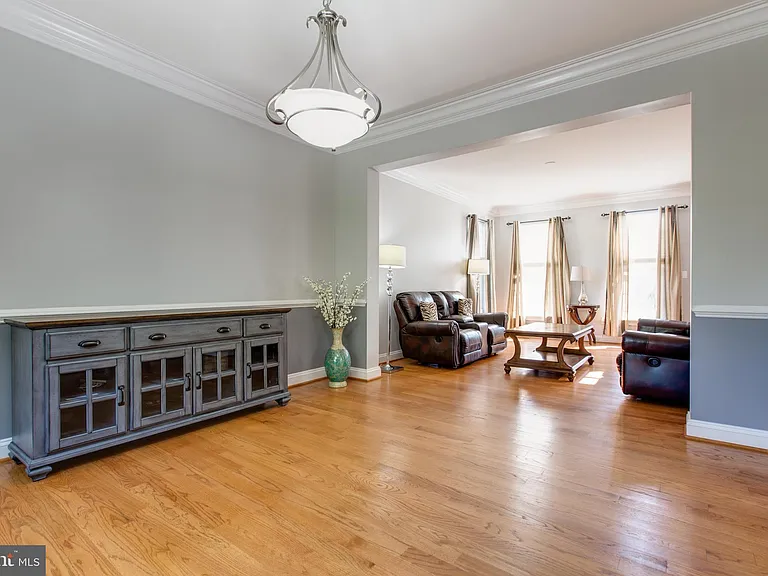 2191 Oak Forest Dr — Photo 17