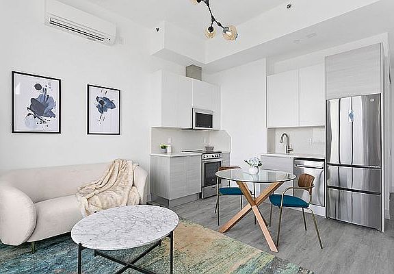 5th image of 221 Sea Breeze Ave APT 7C