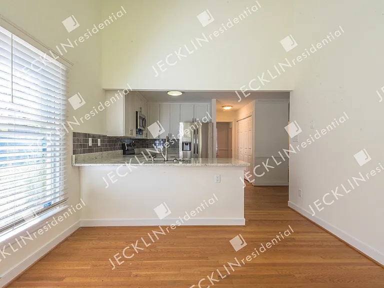 12515 Cutler Ridge Dr — Photo 10