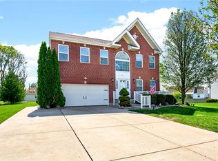 230 Meadowlark Ln, Monroe, OH