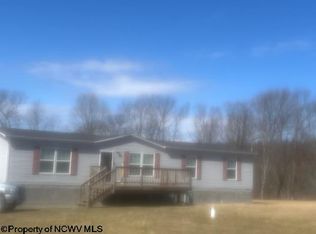 488 Addie Ln, Albright, WV 26519