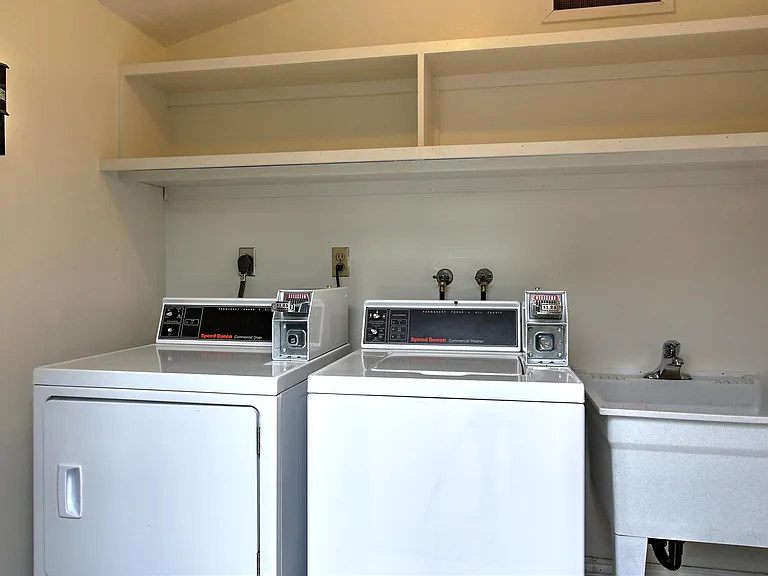 1624 Bath St #B — Photo 17