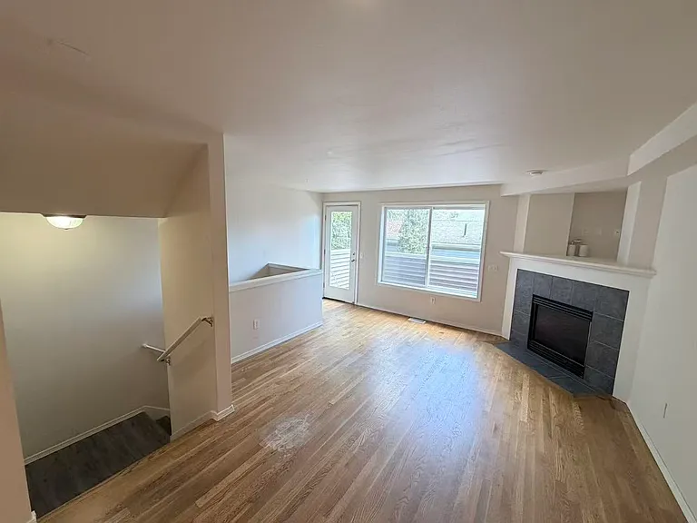 11730 Greenwood Ave N #B — Photo 6