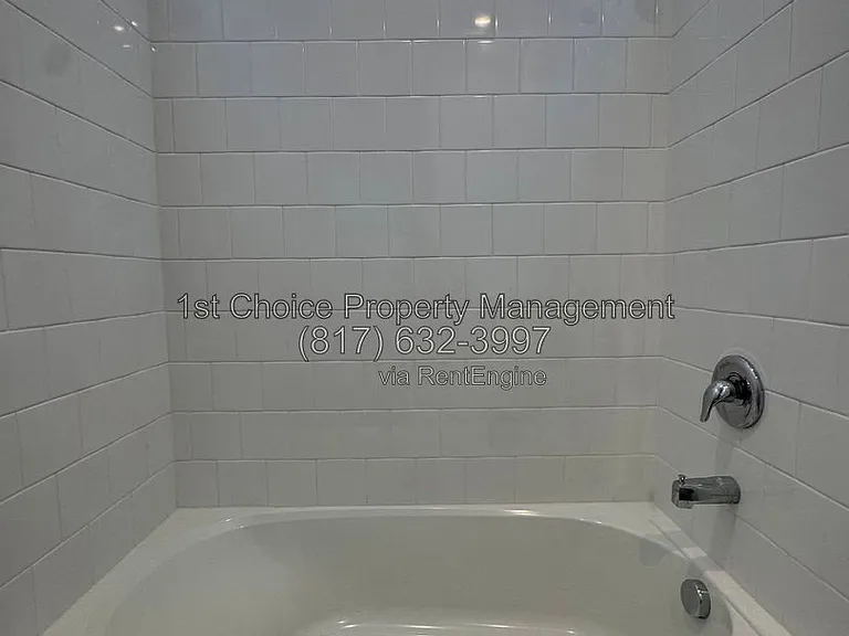 912 Rothville Ln — Photo 7