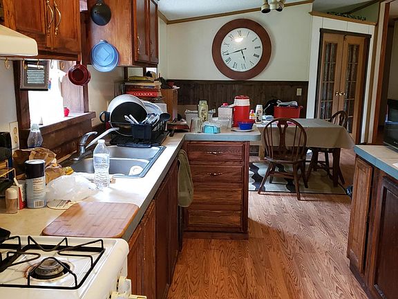 3rd image of 12742 S Mackinac Trl