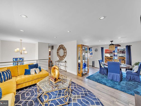 5th image of 6206 Clinton Way