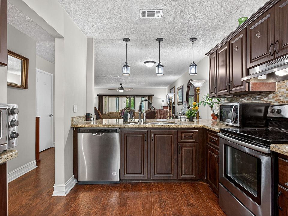 1st image of 2122 NE 44th Street