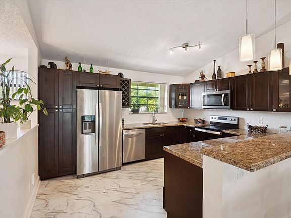 4th image of 2206 Congressional Way #2206