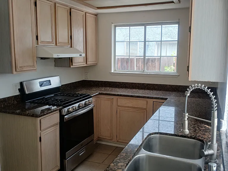 4505 Pampas Cir — Photo 7