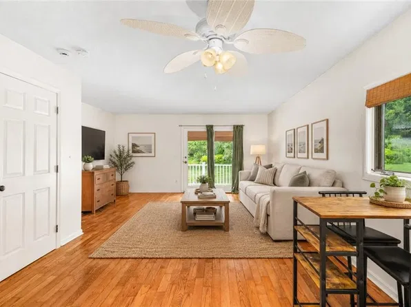30 Noel Ct, South Kingstown, RI 02879