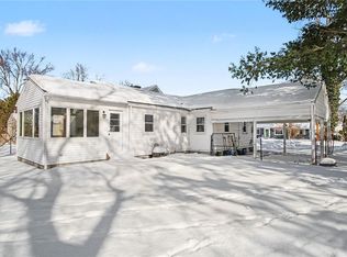 21 Raleigh Rd, Rochester, NY 14617