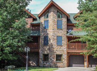 5 Fernwood Cir, Hazleton, PA 18202