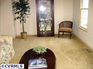 1509 Wood Grove Cir, Henrico, VA 23238