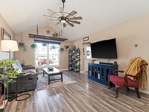 5th image of 129 Noel Ln