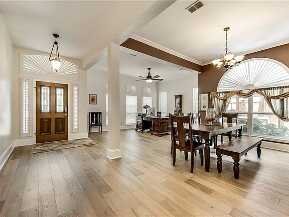4th image of 268 Black Oak Cir