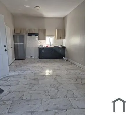 4 bed, $2,050 — Photo 4
