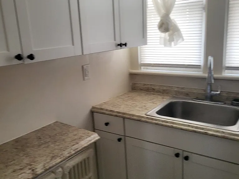 29 2nd St #2R — Photo 5