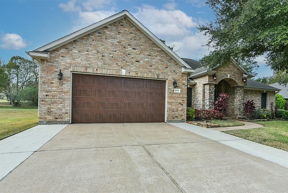 1st image of 20719 Atascocita Shores Dr