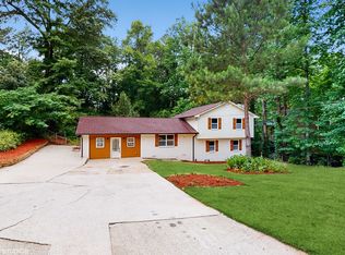 559 S Rays Rd, Stone Mountain, GA 30083