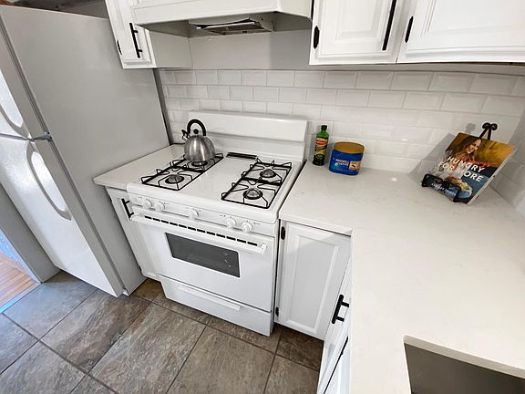 2nd image of 1243 Martin Dr #3