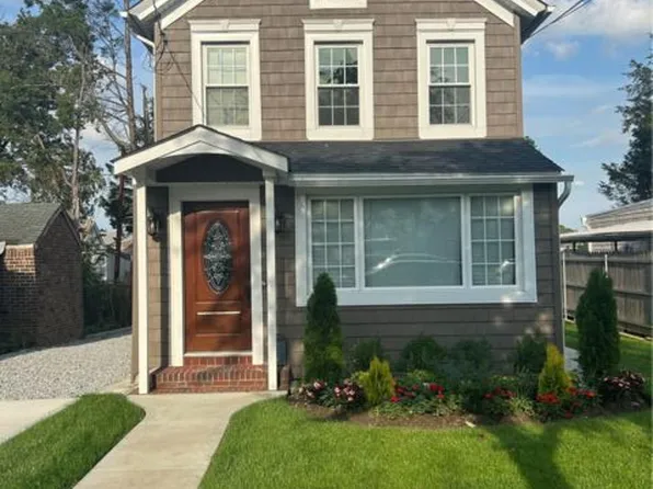 1411 147th St, Whitestone, NY 11357