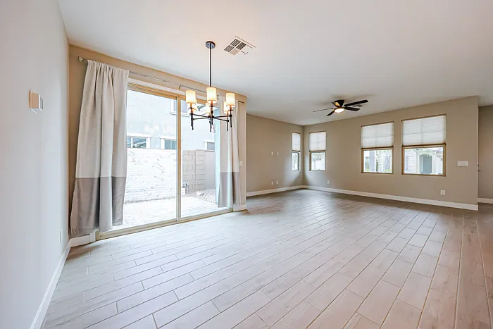 2044 W Trotter Trl — Photo 8