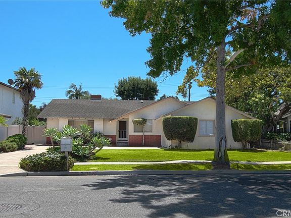 3rd image of 2032 Aliso Ave