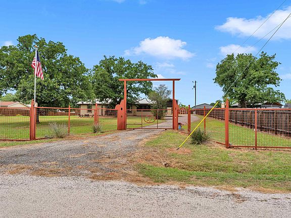 5th image of 115 Leo Lane