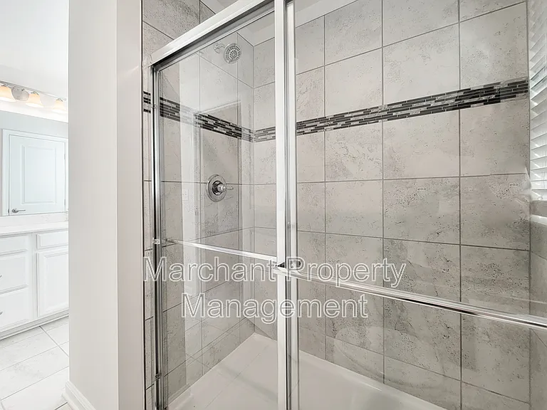 111 Marthawood Ln — Photo 29