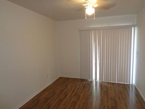 5th image of 1310 N Normandie St #B