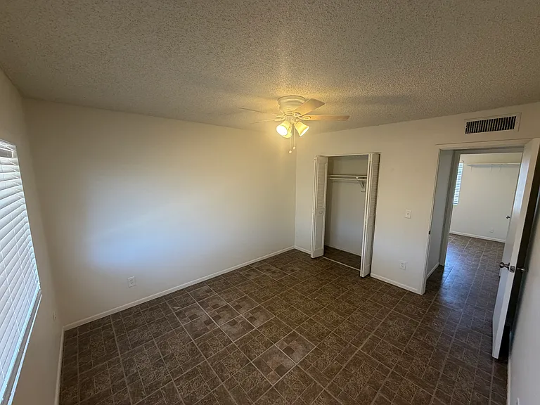 6102 W Osborn Rd — Photo 15