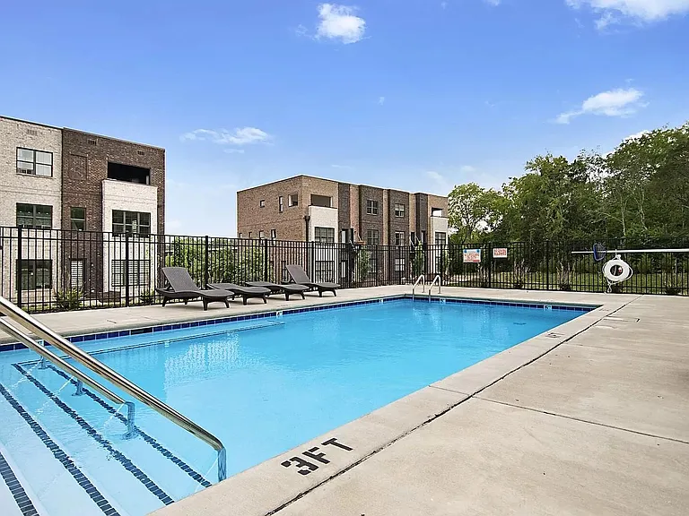 732 Inspiration Blvd #11 — Photo 4