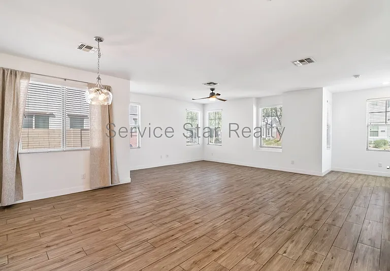 25312 N 20th Ave — Photo 8