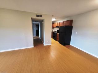 2831 N Ohenry Blvd APT C, Greensboro, NC 27405
