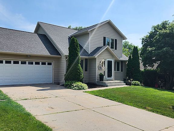 4th image of 8031 Cooper Ave