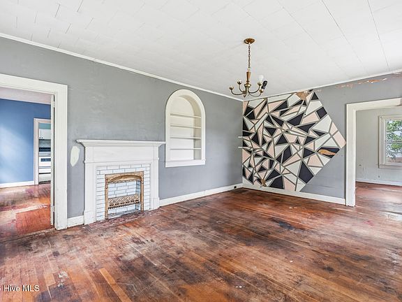 5th image of 189 Ledbetter Street