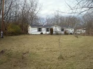 236 Eagle Bluff Dr, Oakwood, IL