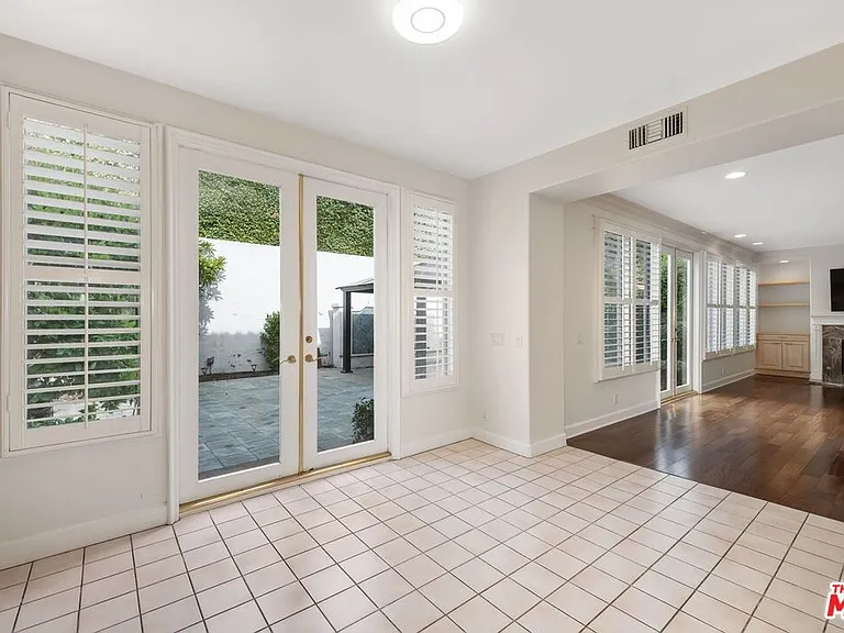 11815 Folkstone Ln — Photo 21