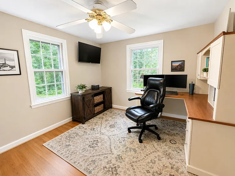 Bedroom #1/Office