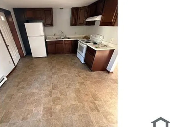 24 North St #3A, West Warren, MA 01092