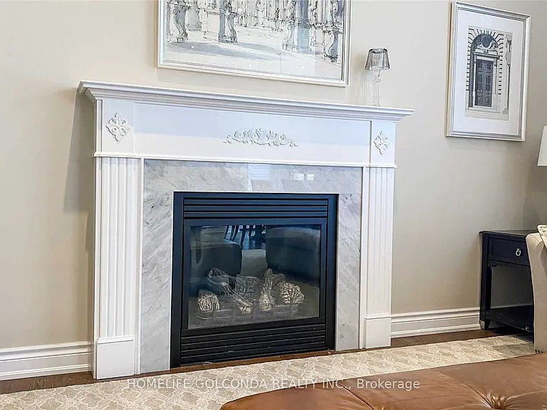28 Stollery Pond Cres — Photo 4