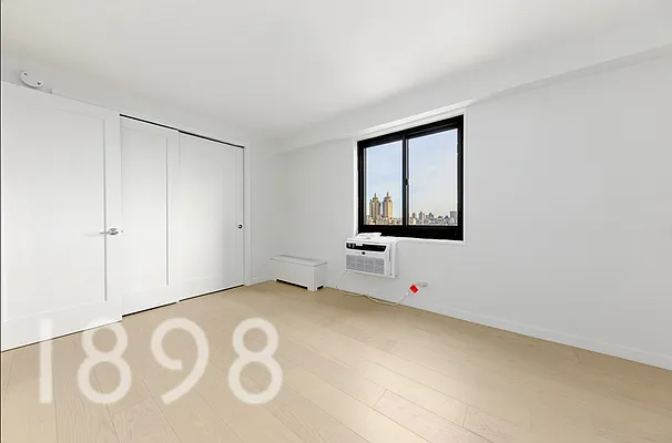 Rented by A&E Real Estate Management | media 18