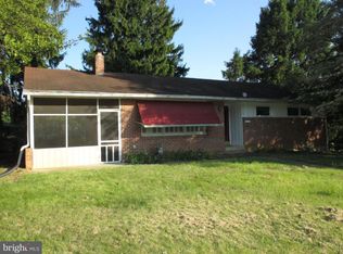 1748 San Gabriel Dr, York, PA 17406
