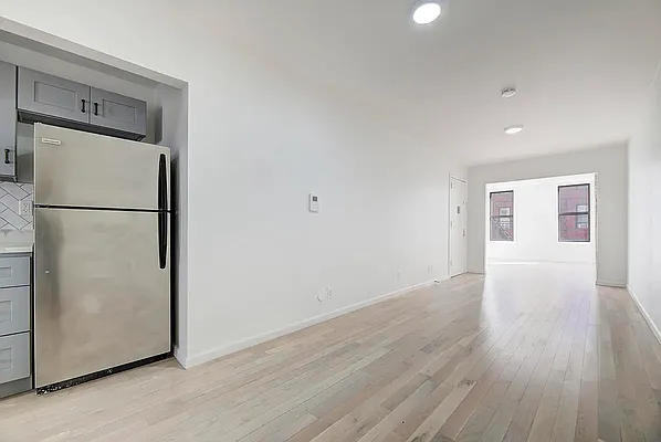 Rented by Dalan Rentals | media 22