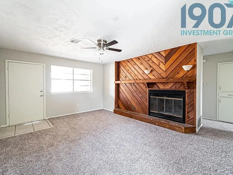 1020 NW 1st St — Photo 6