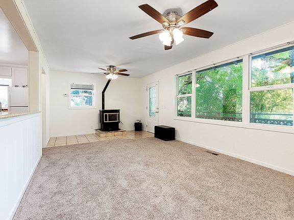 3rd image of 13425 Debby Ln