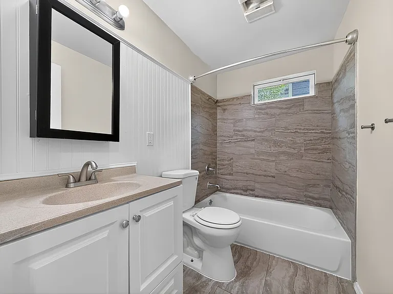 9015 9th Ave SW #1 — Photo 11