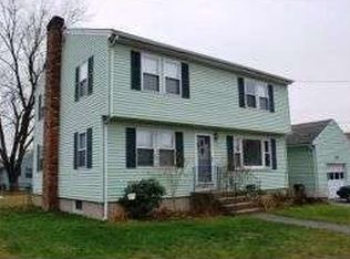 31 Dale St, Manchester, NH 03103